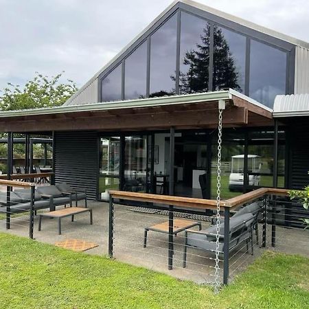 Villa The Clubhouse Hamilton Esterno foto